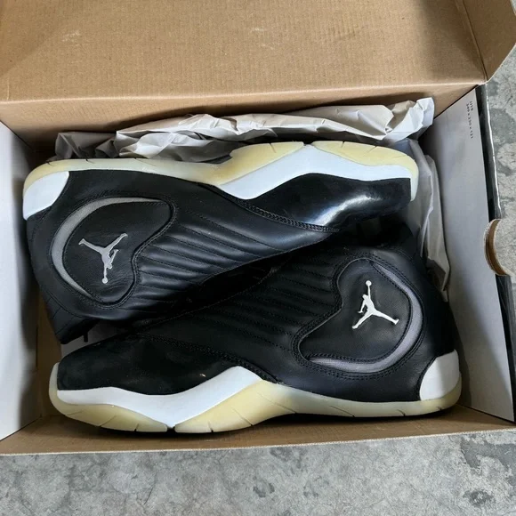 New! Jordan B-2rue black basketball / hoop shoes. RARE? new Nike Air Jordan B-2rue  main image 2